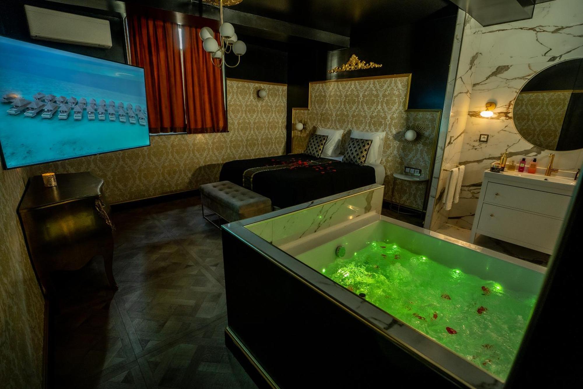 Appartement D'Exception Avec Jacuzzi Villefranche-sur-Saône Dış mekan fotoğraf