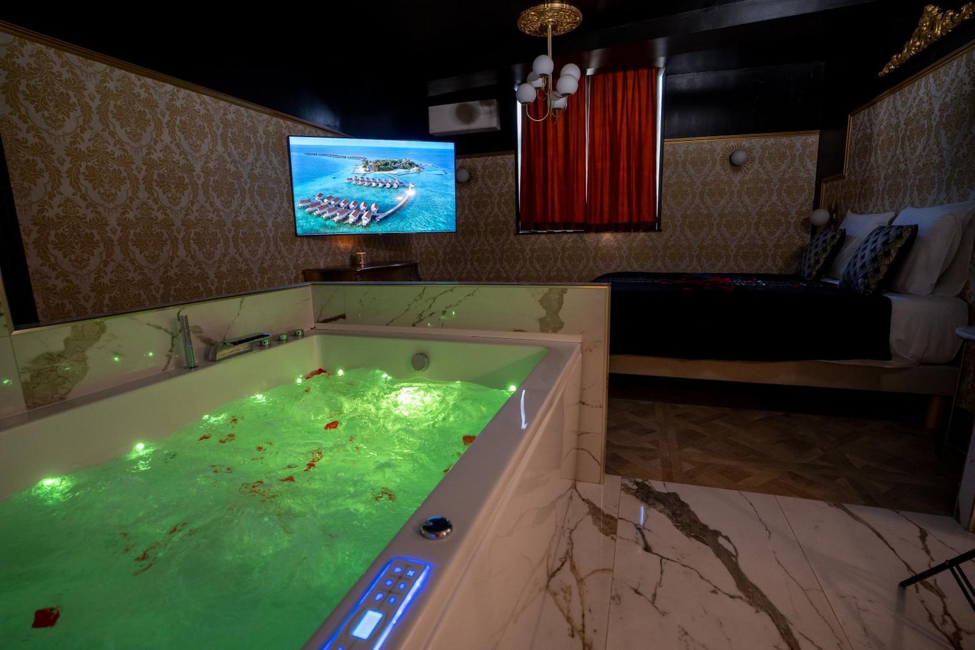 Appartement D'Exception Avec Jacuzzi Villefranche-sur-Saône Dış mekan fotoğraf