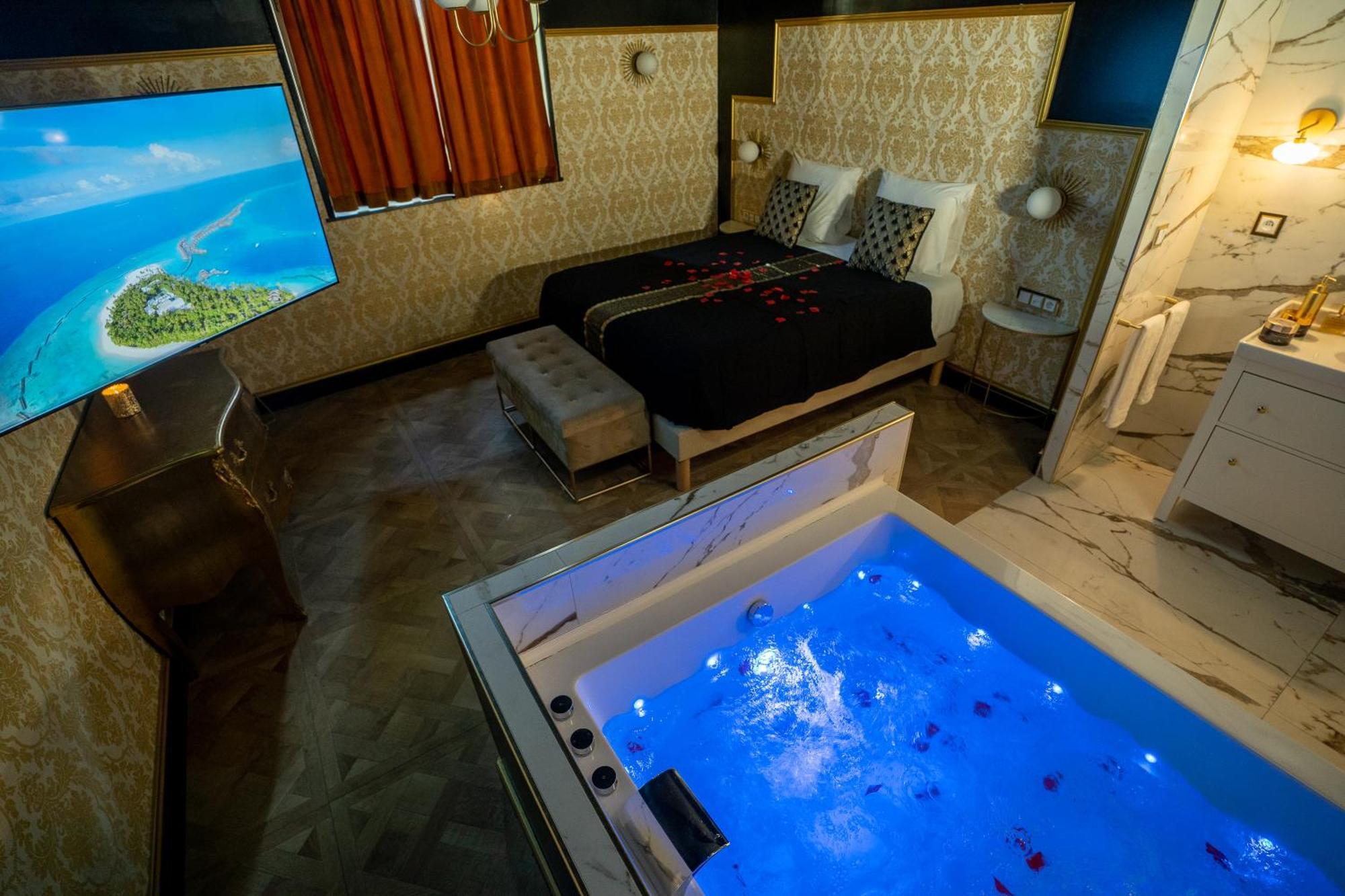 Appartement D'Exception Avec Jacuzzi Villefranche-sur-Saône Dış mekan fotoğraf